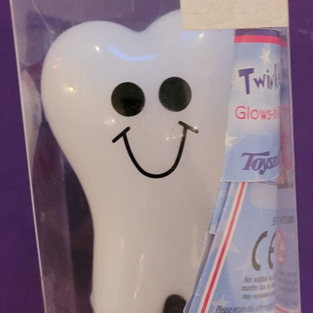 Tooth Fairy ✨ Glows in the dark tooth holder box NWT